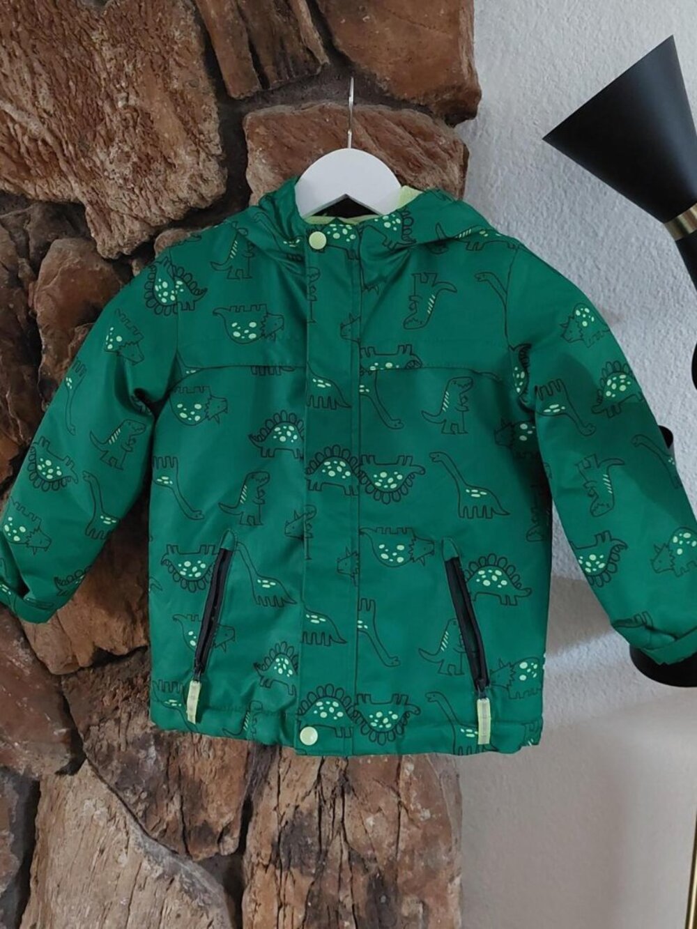 Cat & Jack green dinosaur print kids jacket with black dinosaur graphics, size 5